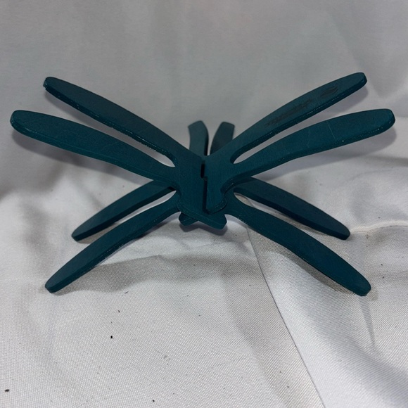 Longaberger Woodcraft 3D Critters: Butterfly, Dragonfly, and Cricket, set of 3 - Picture 3 of 6